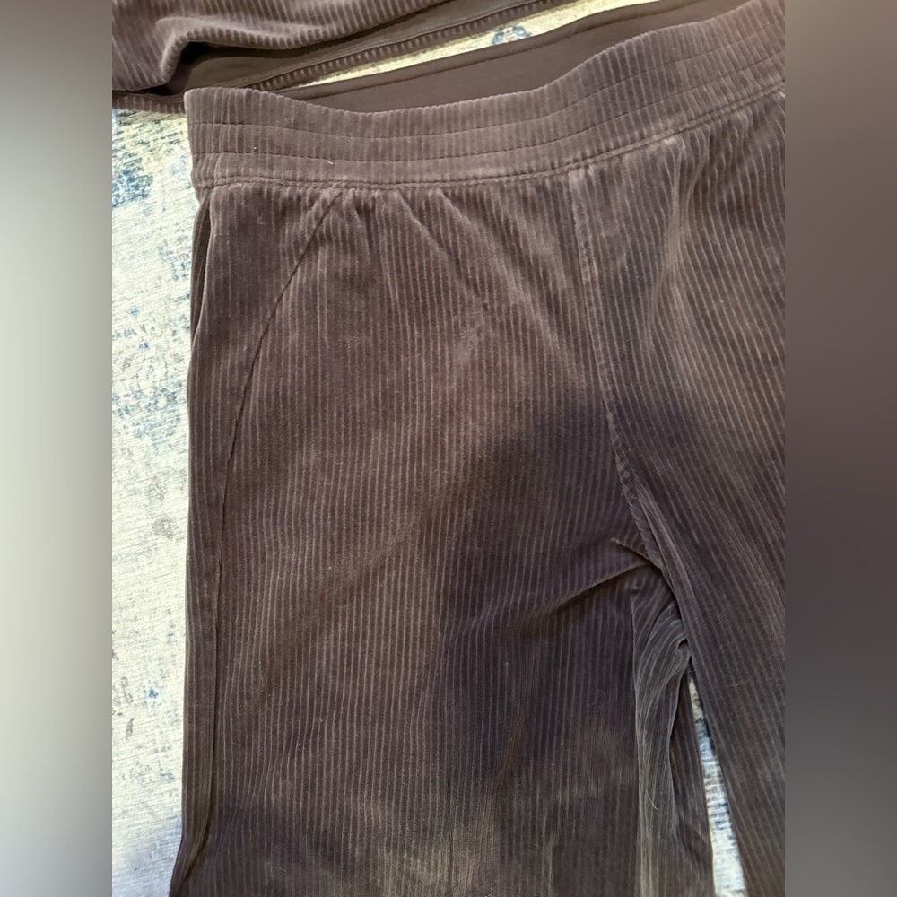 Lululemon cute cozy set